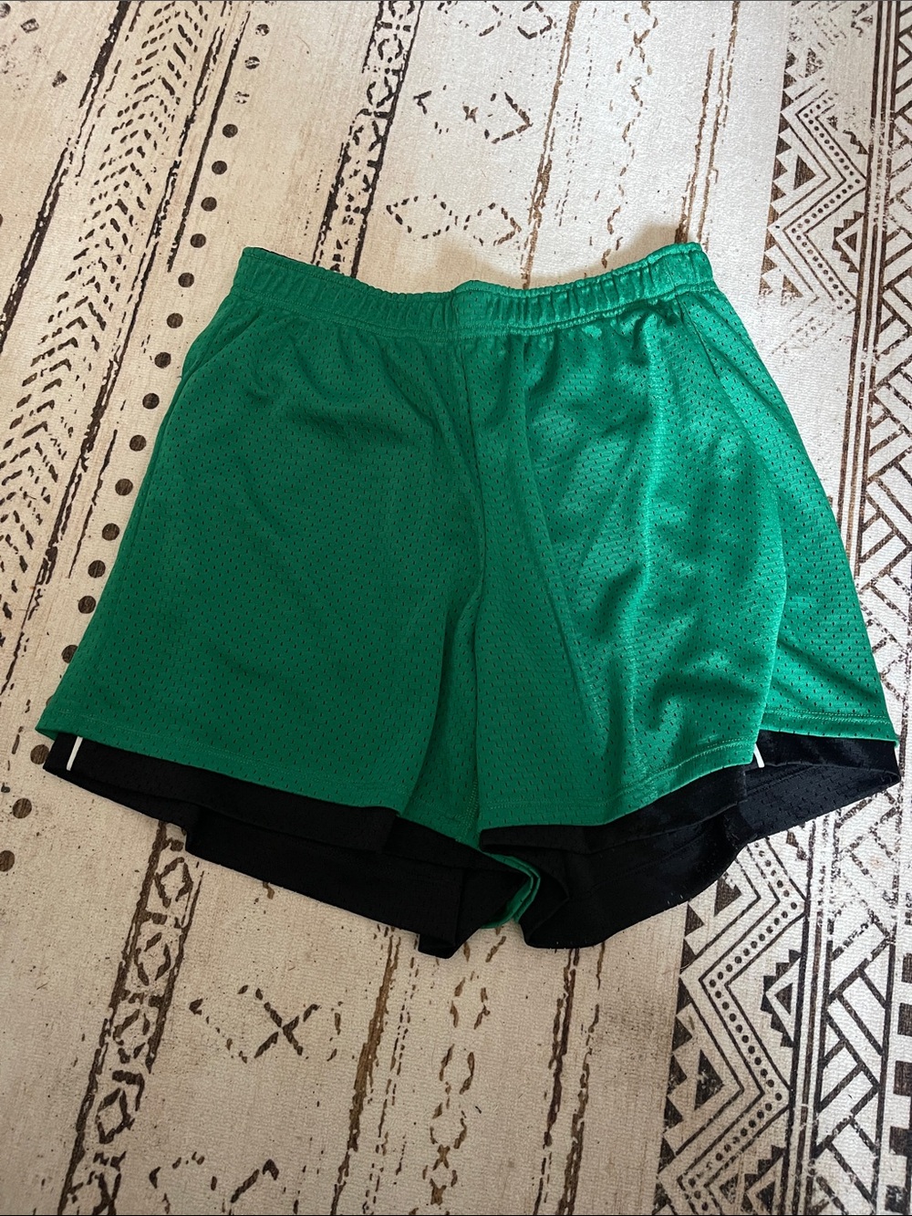 Lululemon reversible mesh basketball shorts